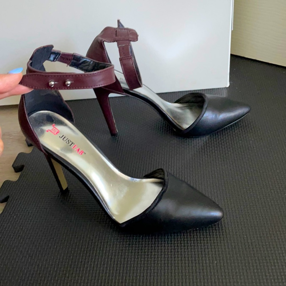 Just fab  heels black and maroon JUSTFAB
